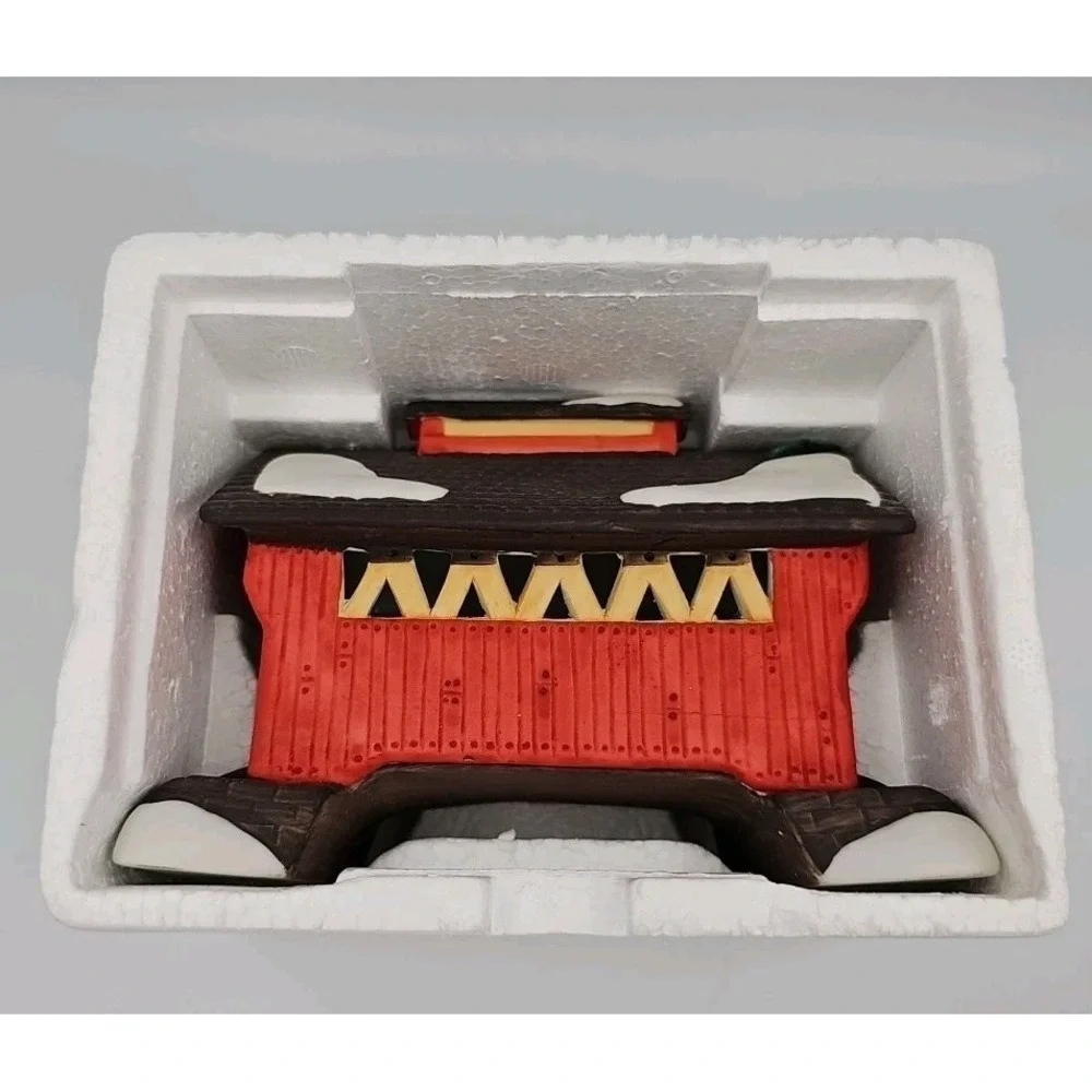 DEPT 56 HERITAGE VILLAGE 